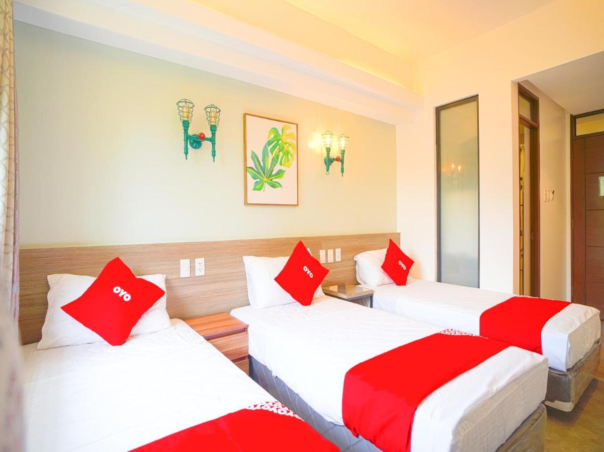 Capital O Oyo 785 The Greenhive Hotel Ibaan Zewnętrze zdjęcie